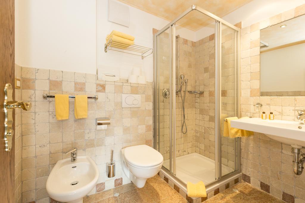 Landhotel Tharerwirt Olang Екстер'єр фото
